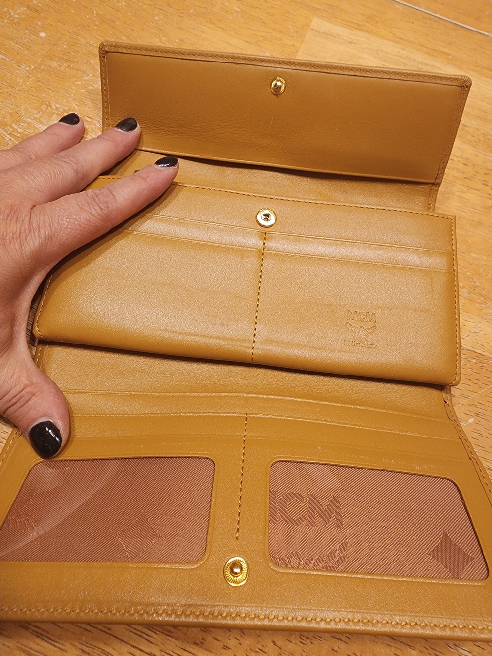 MCM Visetos Monogram Continental Trifold Wallet classic cognac brown - Picture 5 of 16